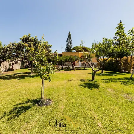 Nike Bed & Breakfast San Foca