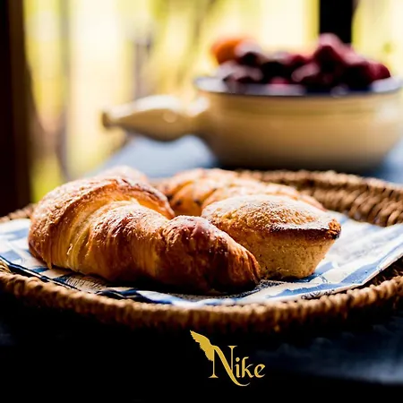 Nike Bed & Breakfast 3*