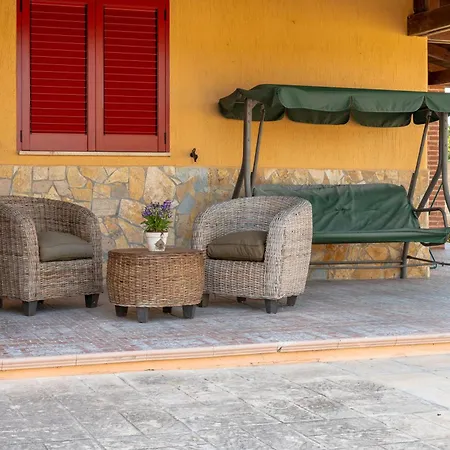 Nike Bed & Breakfast 3*